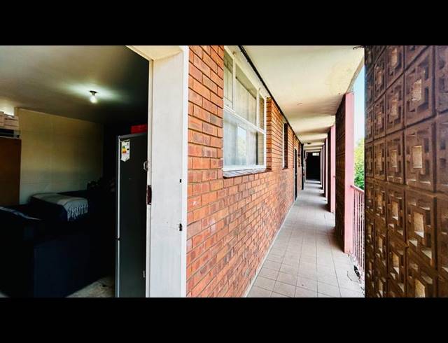1 BEDROOM APARTMENT FOR SALE IN PRETORIA CENTRAL